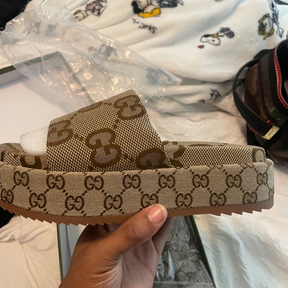 COPY - Gucci slides - Picture 4 of 7